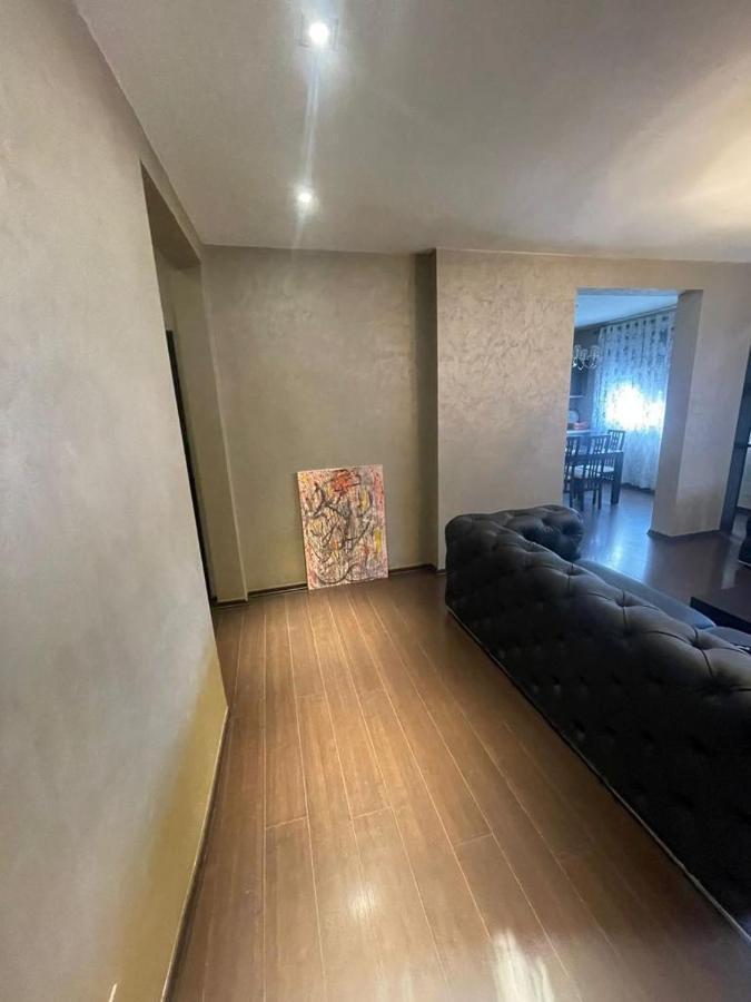 Luxury Apartment City Centre Tirana Bagian luar foto