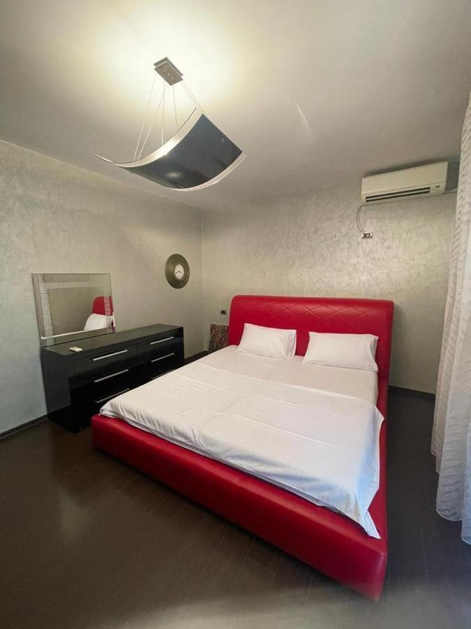 Luxury Apartment City Centre Tirana Bagian luar foto