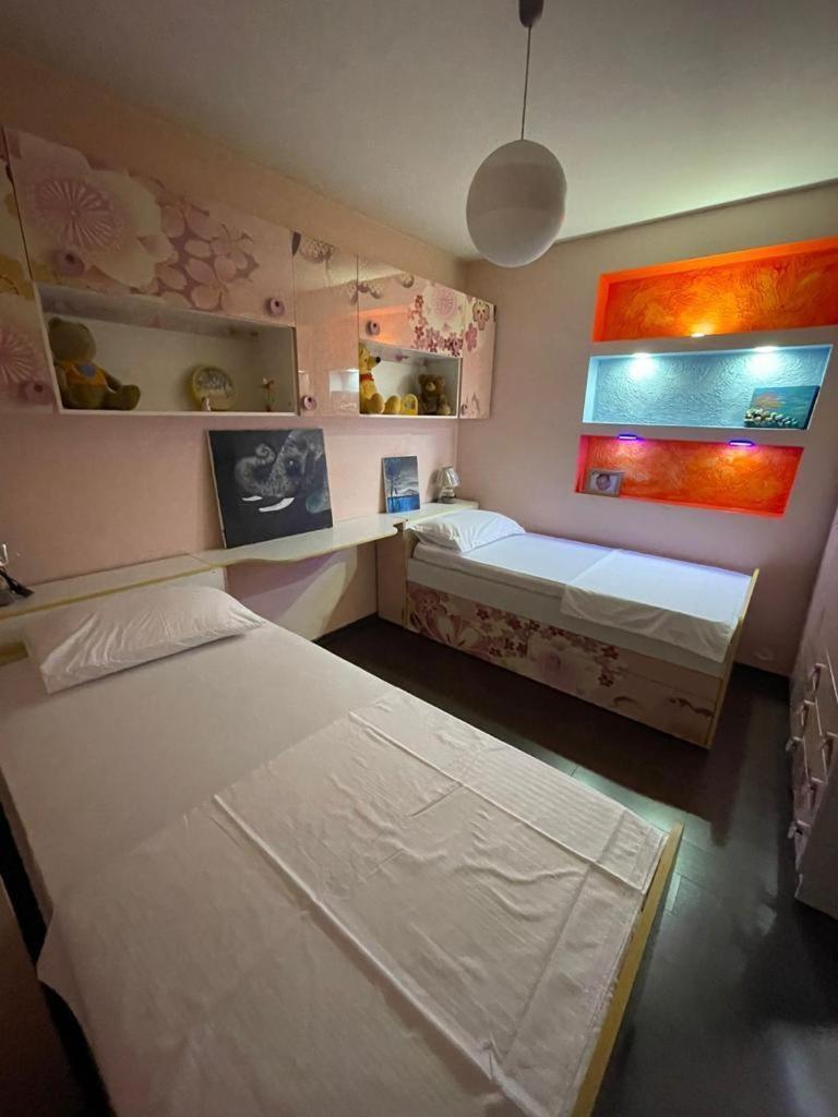 Luxury Apartment City Centre Tirana Bagian luar foto