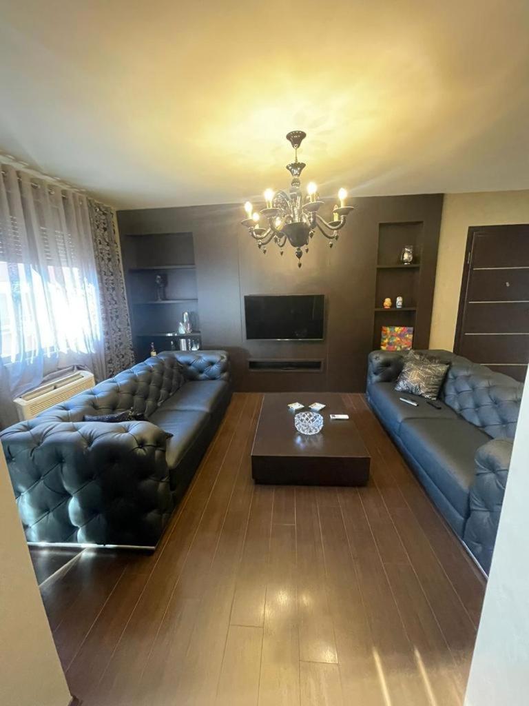 Luxury Apartment City Centre Tirana Bagian luar foto